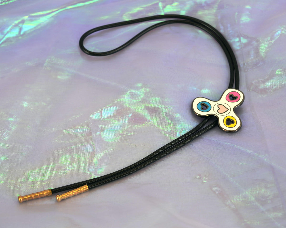 Fidget Bolo Tie